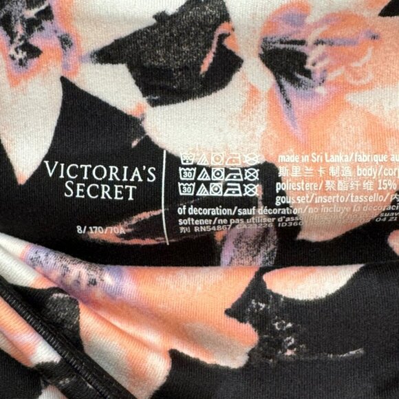 Women’s VS Capri Floral Workout Leggings NWOT - Picture 5 of 8